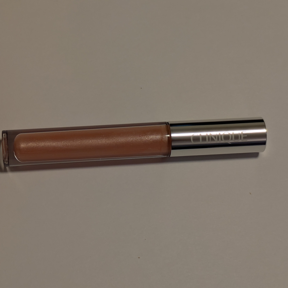 Pop Tan Lip Gloss Hydrating Shine